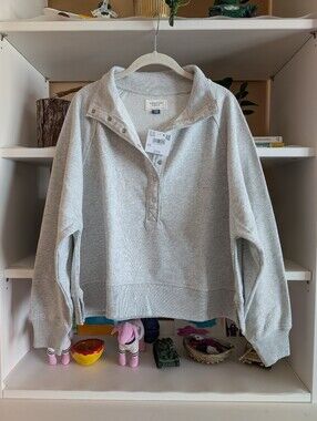 American Eagle AE Big Hug Fleece Henley Sweatshirt